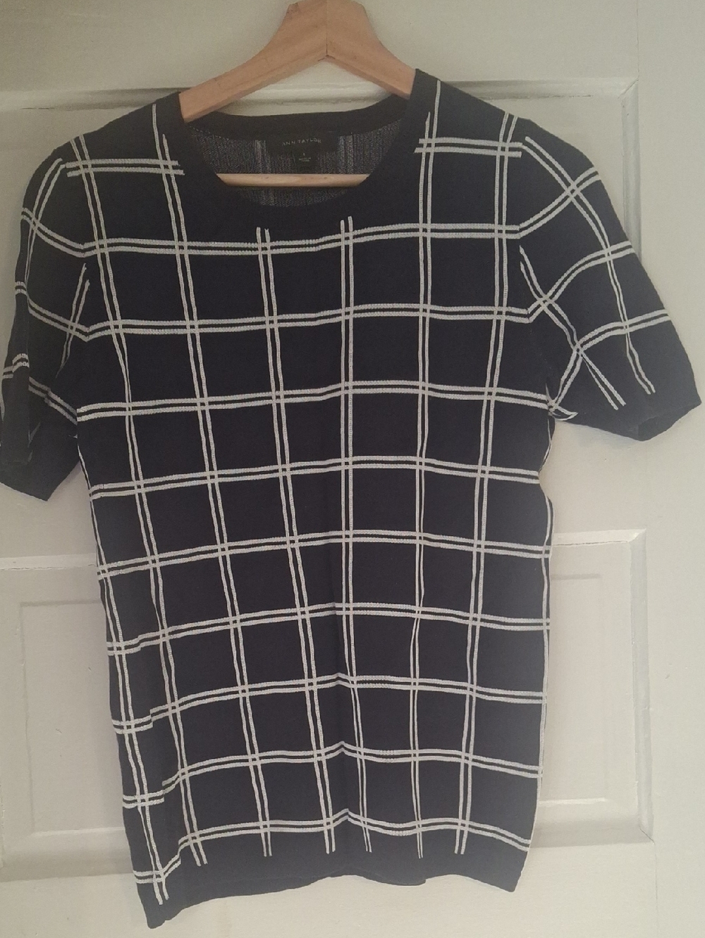 Ann Taylor Black and White Marled Knit Top